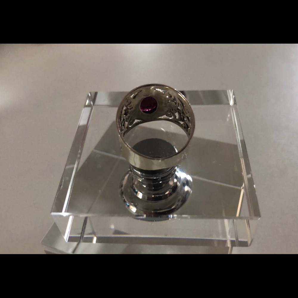 Amethyst Colored Stone Ring - image 5